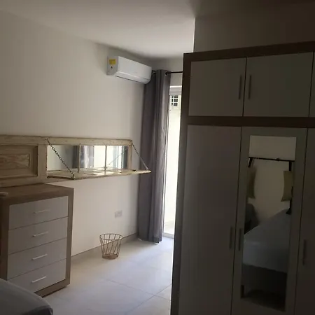 Mikasa Qawra Apartman *