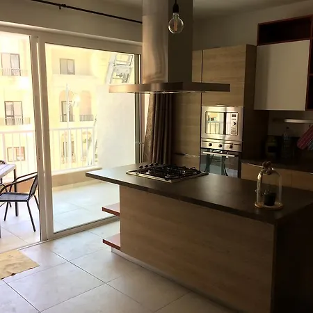 Apartment Mikasa Qawra